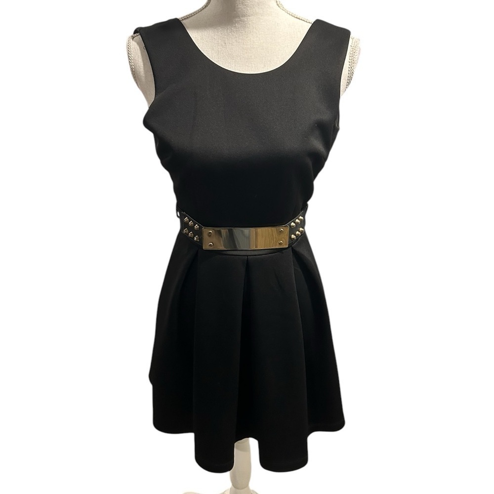 {Malloy} Black Open Back Dress with Belt
